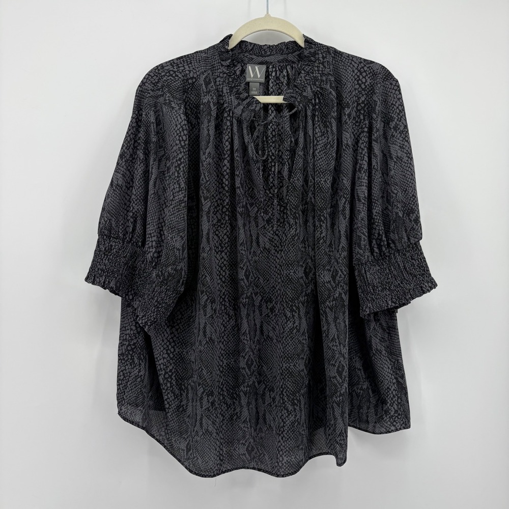 Worthington Womens 2X Grey Snakeskin Blouse Smocked Cuff Tie Neck Tunic